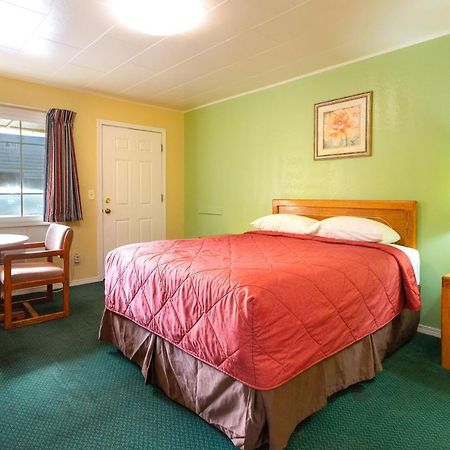 Roseburg Inn ภายนอก รูปภาพ